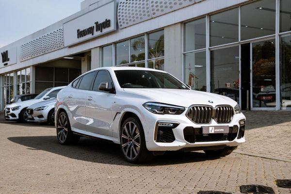 2021-BMW-X6-M50i image:23