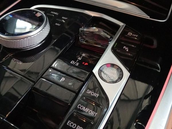 2023-BMW-X7-xDrive-40d-M-Sport-Pro image:18