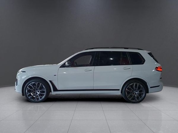 2023-BMW-X7-xDrive-40d-M-Sport-Pro image:3