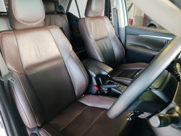 2018-Toyota-Fortuner-24-GD-6-Raised-Body image:9