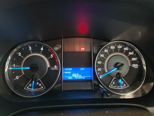 2018-Toyota-Fortuner-24-GD-6-Raised-Body image:14