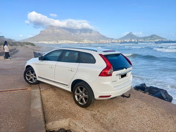 2016-Volvo-XC60-T5-Elite-Auto-Drive-E image:3