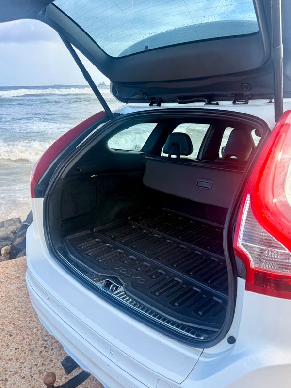 2016-Volvo-XC60-T5-Elite-Auto-Drive-E image:4