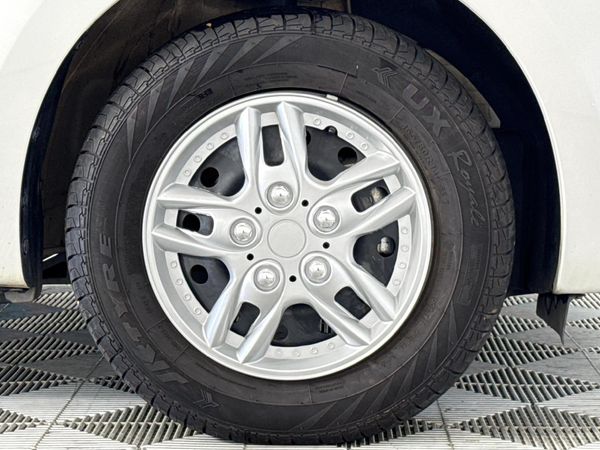2023-Suzuki-Swift-12-GA image:5