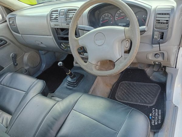2009-Isuzu-KB-250D-Fleetside-Single-Cab image:3