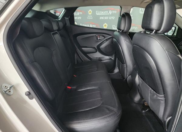 2014-Hyundai-ix35-20-Executive image:21