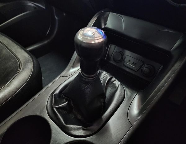 2014-Hyundai-ix35-20-Executive image:26