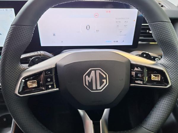 2026-MG-HS-15T-Luxury-Auto image:5