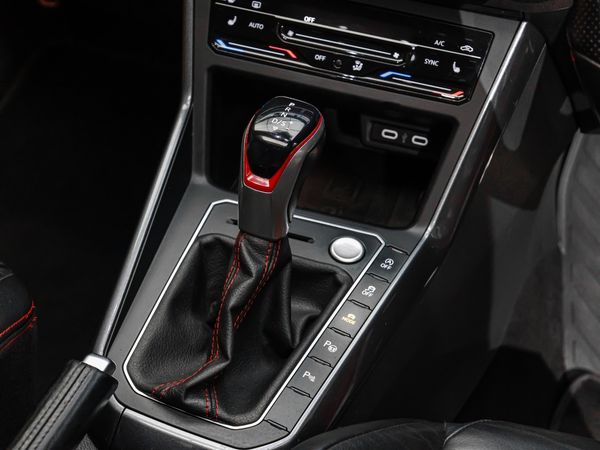 2023-Volkswagen-Polo-20-GTI-Auto-147kW image:14