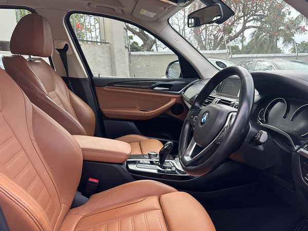 2019-BMW-X3-sDrive20i-Luxury-Line image:12
