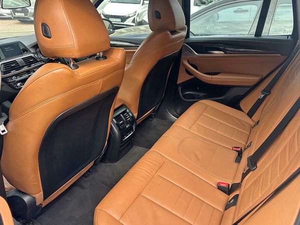 2019-BMW-X3-sDrive20i-Luxury-Line image:24