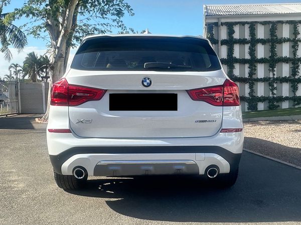 2019-BMW-X3-sDrive20i-Luxury-Line image:4