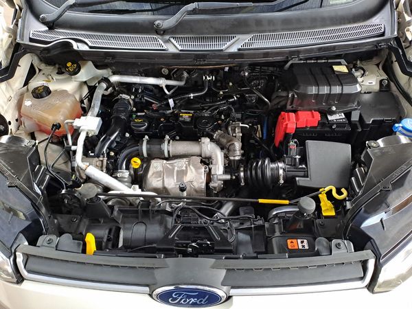 2016-Ford-EcoSport-15-TDCi-Trend image:20