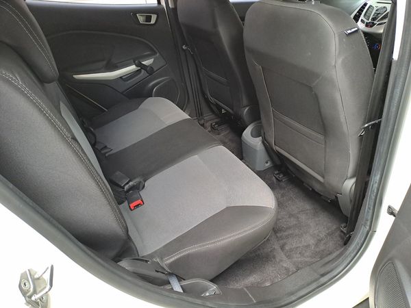 2016-Ford-EcoSport-15-TDCi-Trend image:7