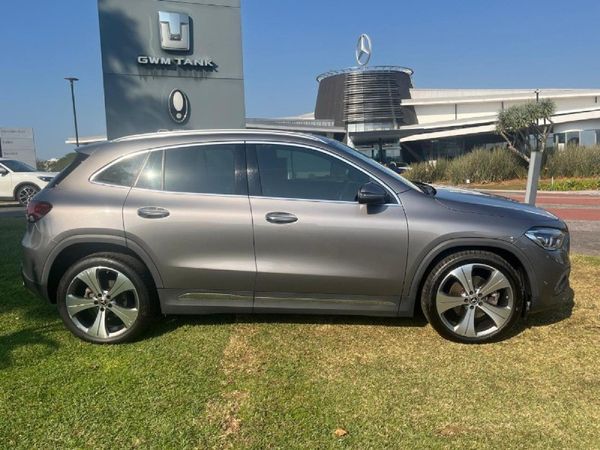 2022-Mercedes-Benz-GLA-200-Progressive-Auto image:1