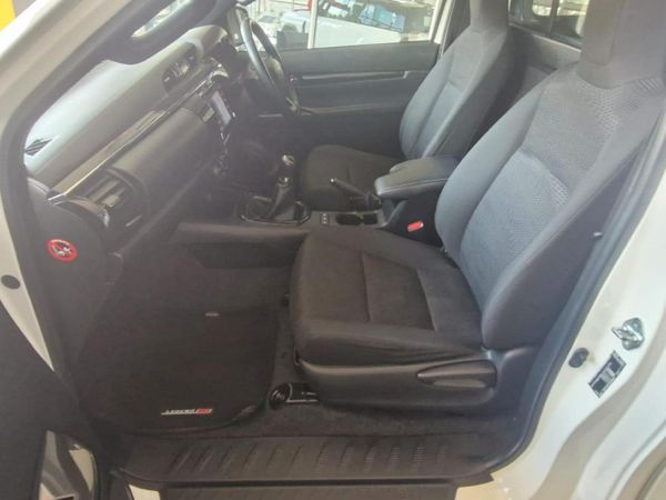 2020-Toyota-Hilux-28-GD-6-Raider-4x4-Single-Cab image:8