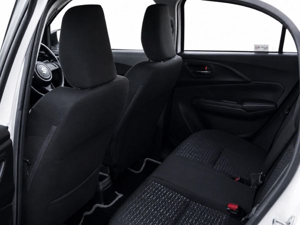 2025-Suzuki-Swift-12-GL image:9