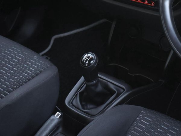 2025-Suzuki-Swift-12-GL image:14