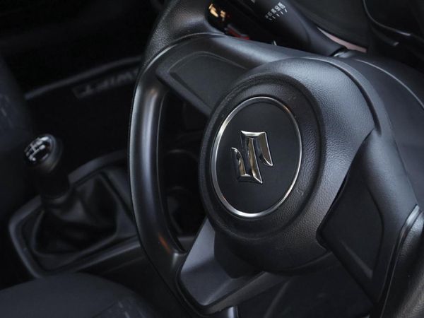 2025-Suzuki-Swift-12-GL image:17