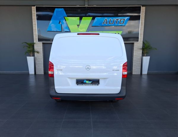 2018-Mercedes-Benz-Vito-111-16-CDI-Panel-Van image:4