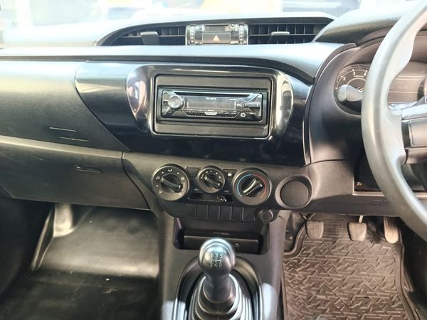 2019-Toyota-Hilux-24-GD-Single-Cab image:19