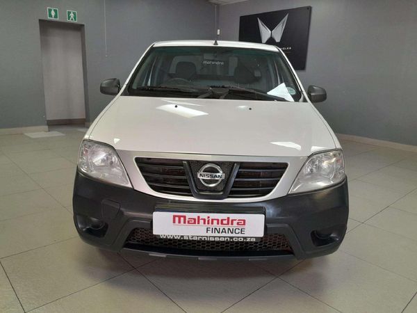 2023-Nissan-NP200-16-AC-Safety-Pack image:11