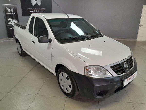2023-Nissan-NP200-16-AC-Safety-Pack image:12