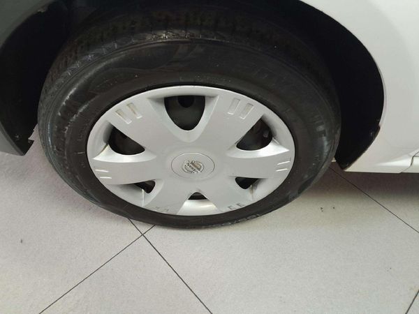 2023-Nissan-NP200-16-AC-Safety-Pack image:6