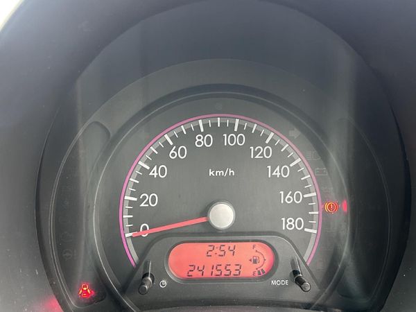2010-Suzuki-Alto-10-GLS image:9