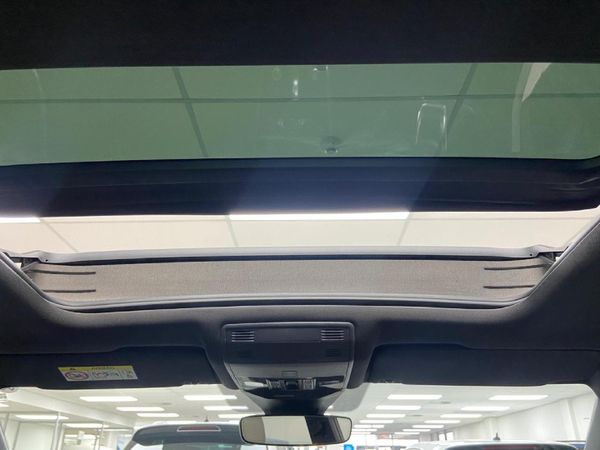 2021-Volkswagen-T-Roc-20-TSI-4Motion-R-Line-Auto image:9