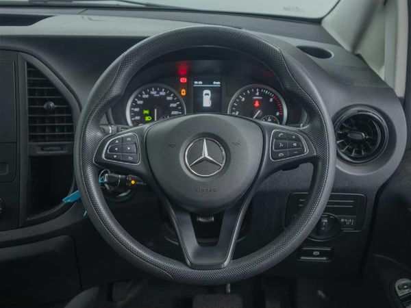2023-Mercedes-Benz-Vito-116-20-CDI-Tourer-Pro-Auto image:13