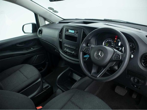 2023-Mercedes-Benz-Vito-116-20-CDI-Tourer-Pro-Auto image:16