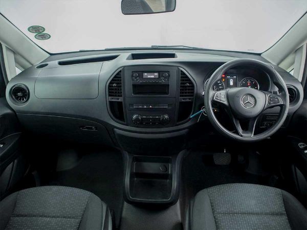 2023-Mercedes-Benz-Vito-116-20-CDI-Tourer-Pro-Auto image:17
