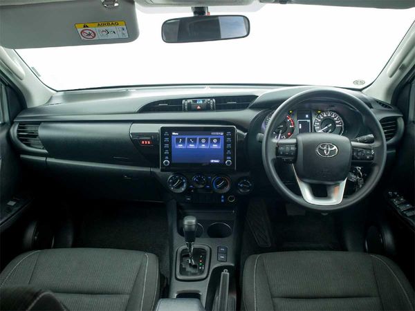 2025-Toyota-Hilux-24-GD-6-Raider-4x4-Auto-Double-Cab image:14