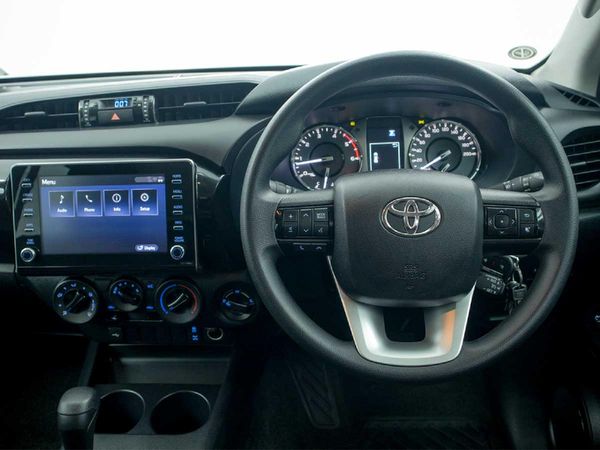 2025-Toyota-Hilux-24-GD-6-Raider-4x4-Auto-Double-Cab image:23