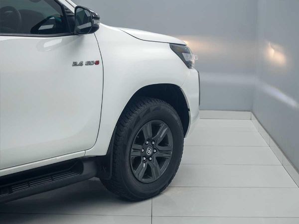 2025-Toyota-Hilux-24-GD-6-Raider-4x4-Auto-Double-Cab image:5