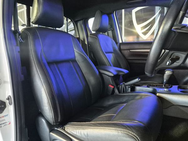 2021-Toyota-Hilux-28-GD-6-Raised-Body-Legend-4x4-Auto-Extended-Cab image:30