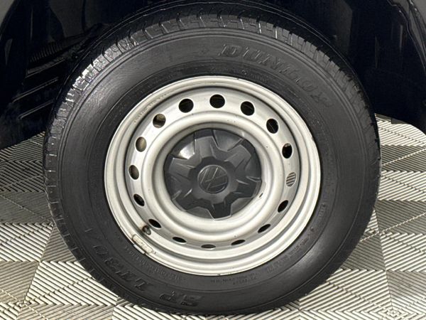 2023-Volkswagen-Amarok-20-TDI-110kW-LR-Double-Cab image:5