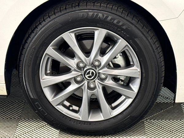 2023-Mazda-3-15-Dynamic-Auto-5-dr image:5