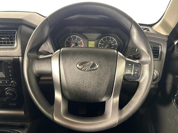2021-Mahindra-Pik-Up-22-mHawk-S6-4x4-Double-Cab image:11