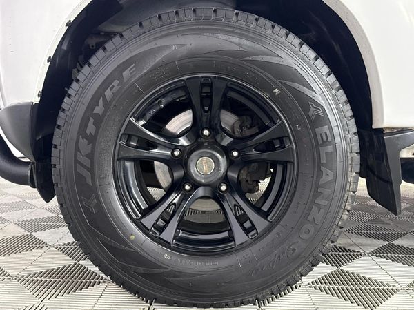 2021-Mahindra-Pik-Up-22-mHawk-S6-4x4-Double-Cab image:4