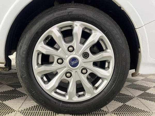 2021-Ford-Tourneo-Custom-20-TDCi-Trend-Auto-96kW image:5