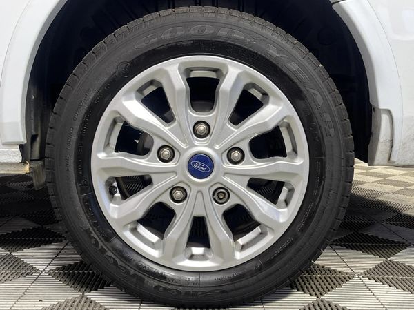 2021-Ford-Tourneo-Custom-20-TDCi-Trend-Auto-96kW image:6