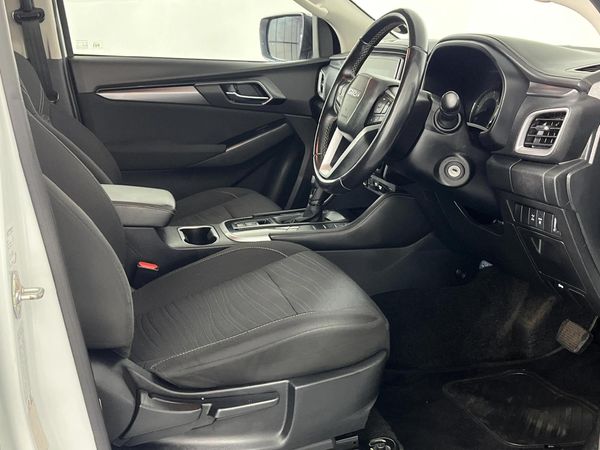 2022-Isuzu-Mu-x-30D-LS-Auto image:9