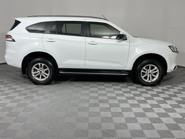 2022-Isuzu-Mu-x-30D-LS-Auto image:16