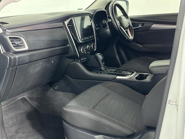 2022-Isuzu-Mu-x-30D-LS-Auto image:8