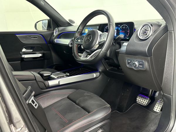 2021-Mercedes-Benz-GLB-220d-4Matic image:7