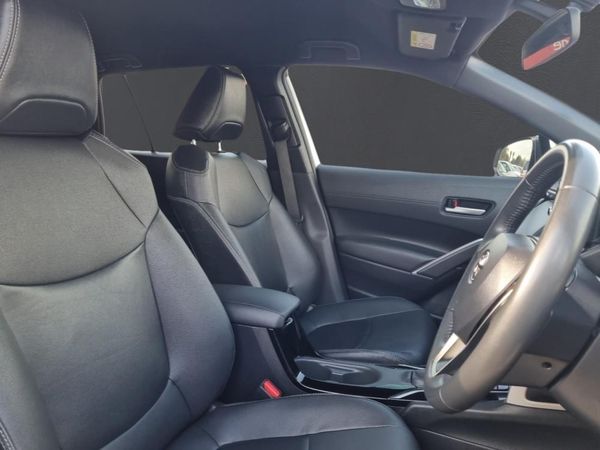 2024-Toyota-Corolla-Cross-18-XS image:9