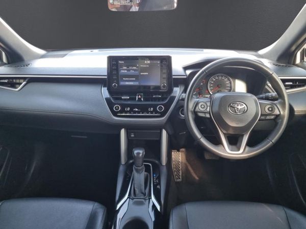 2024-Toyota-Corolla-Cross-18-XS image:10