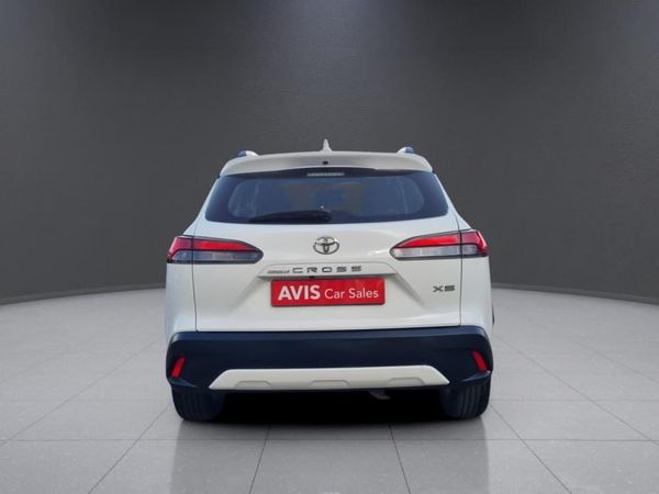2024-Toyota-Corolla-Cross-18-XS image:5